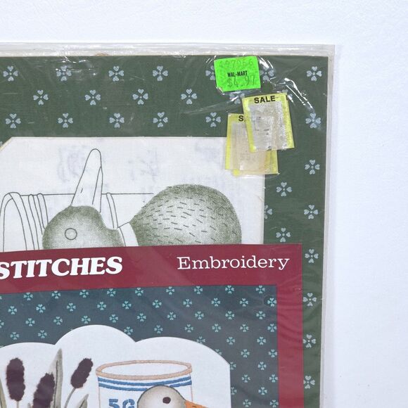 LynnCraft Mats N Stitches Duck Embroidery Kit 50‑621 12x9‎ Silk Screened USA - Picture 3 of 7
